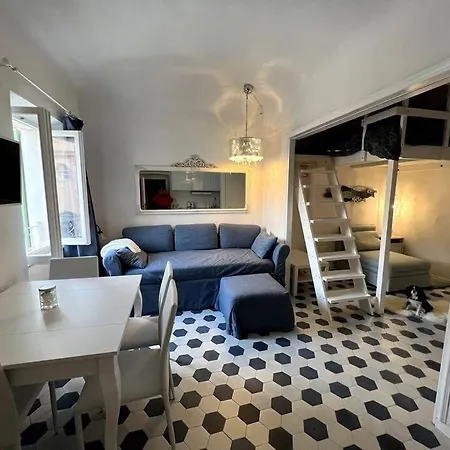 Spazioso Incantevole Monolocale A Apartmán *